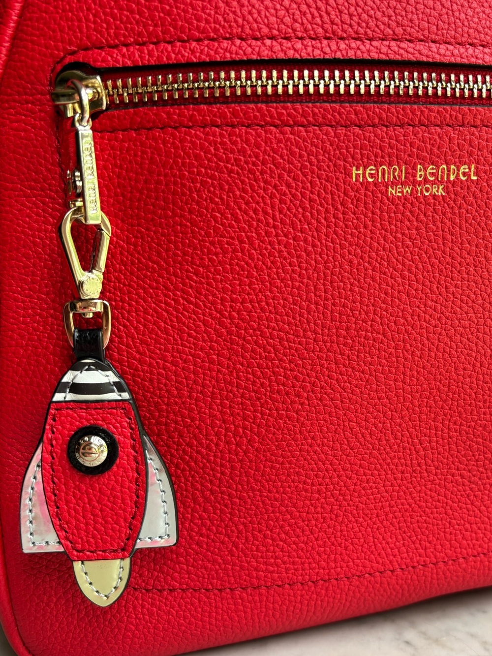 Henri Bendel About Town Red Pebbled Leather Mini Backpack/Shoulder Bag - Picture 11 of 11